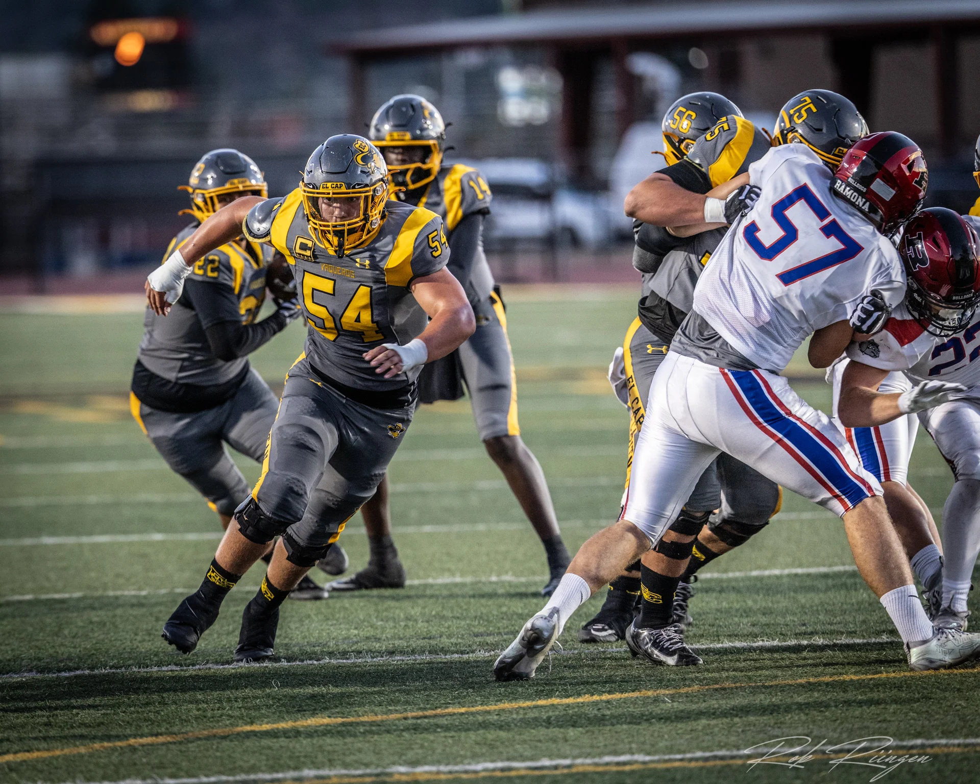 El Capitan OLineman leading the way